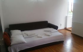 M&F Apartament Jepilor